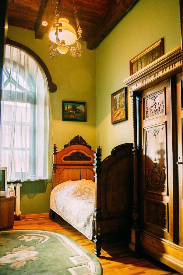 Antique House Hotel Dubno Εξωτερικό φωτογραφία