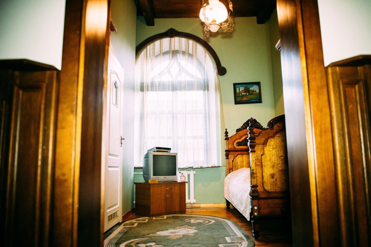 Antique House Hotel Dubno Εξωτερικό φωτογραφία
