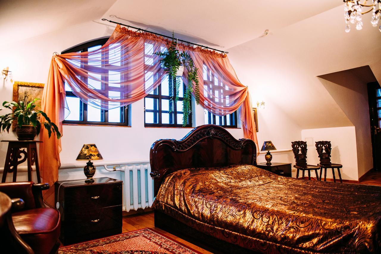 Antique House Hotel Dubno Εξωτερικό φωτογραφία